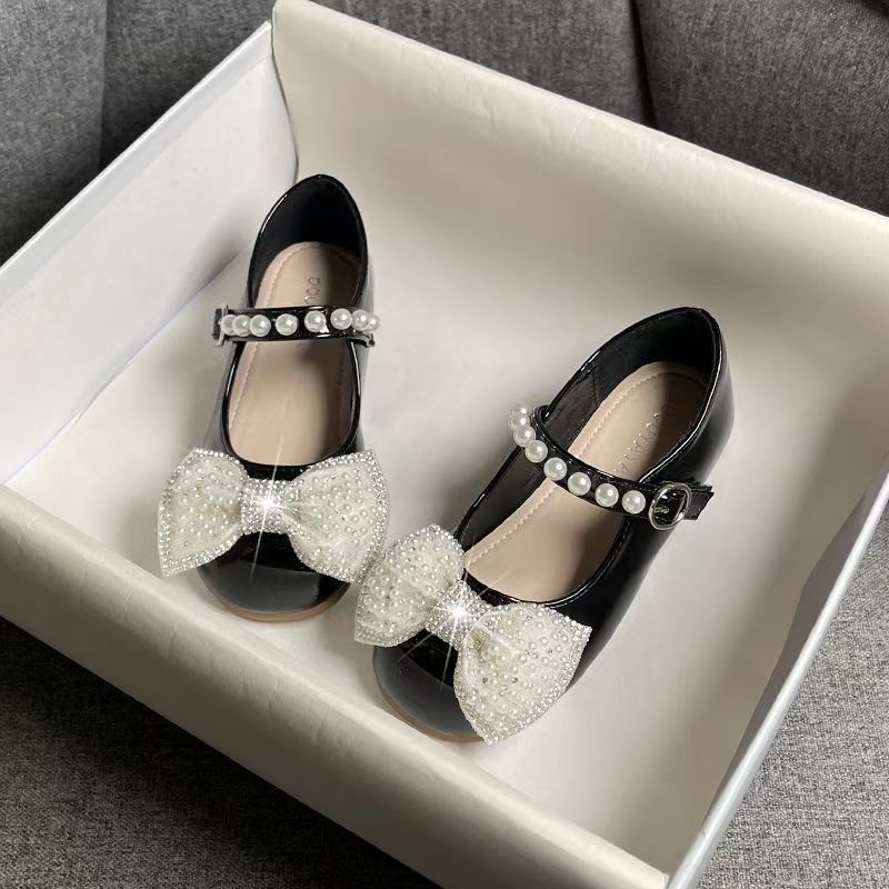 Girls small shoes summer soft-soled Princess Sandals, autumn new children's bow diamond single shoes shoes