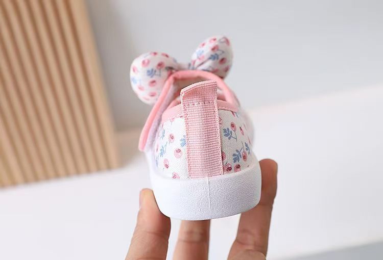 Canvas shoes for girls, Spring and Autumn Baotou anti-kicking baby shoes, soft-soled bow shoes, children's walking shoes baby shoe