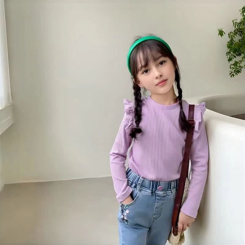 Girls undershirt spring and autumn children's long-sleeved T-shirt little girl put on a girl's sweater fashionable autumn dress baby dress