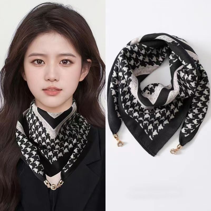2024 New Warm Square Scarf Magnetic Buckle Triangle Silk Scarf Cotton Scarf Women's Spring Autumn/Winter Western Style Scarf
Versatile temperament