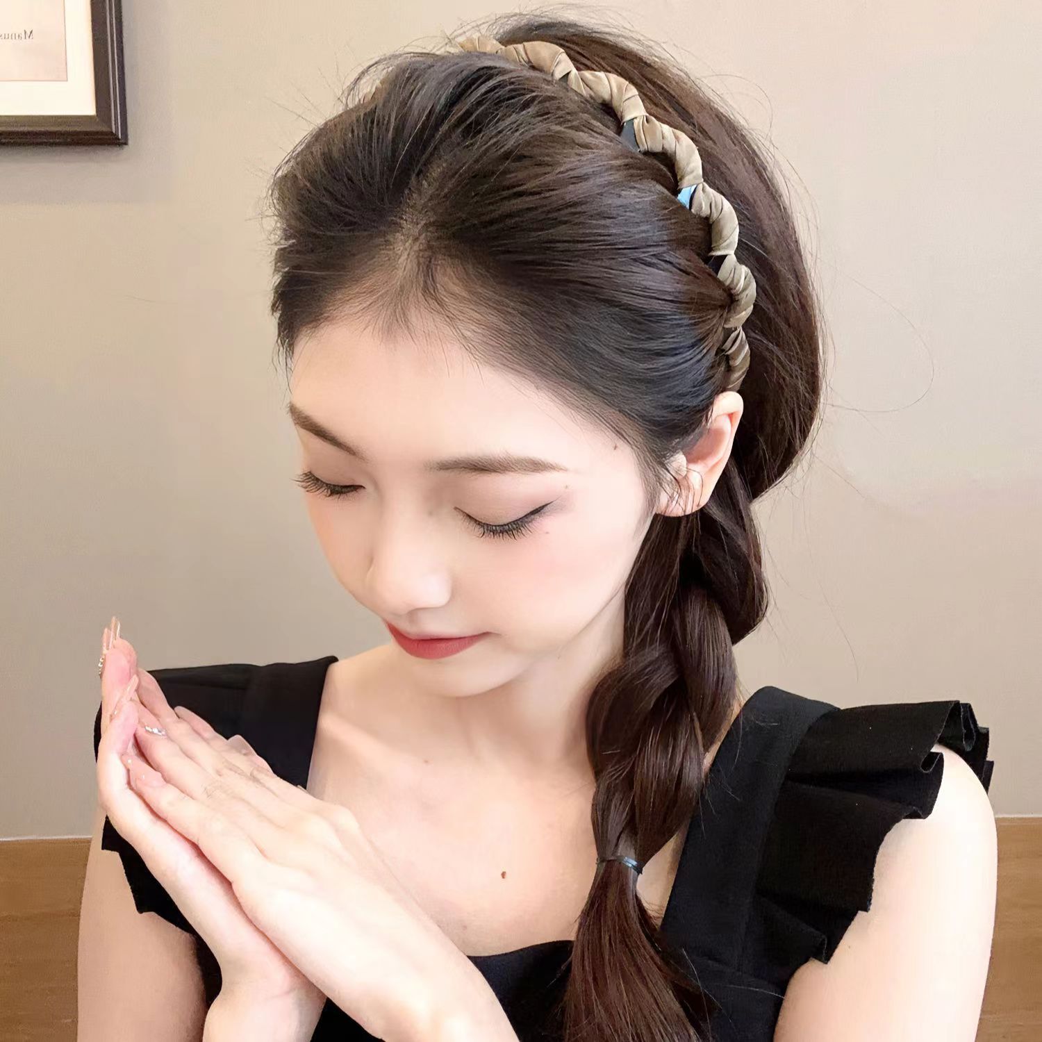 Hairband for women with teeth on the face, anti slip and broken hair, French wave headband for hair compression