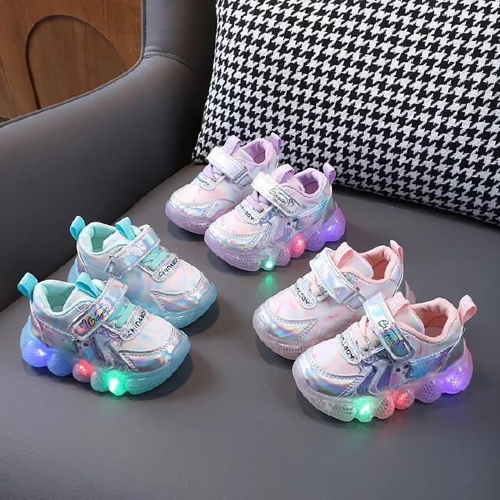Light up girls' leather sports shoes with anti slip soft sole, cartoon princess shoes for little girls, soft sole anti slip