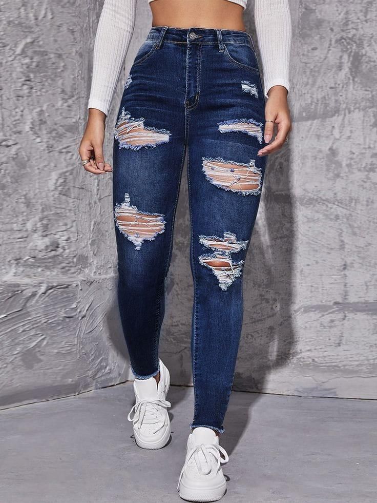 Ladies Rugged Jeans Trousers -Casual Wear This High waist jeans is big fitting,has a great stretch & is comfortable to wear.It defines your Waistline and give your body some Nice curves