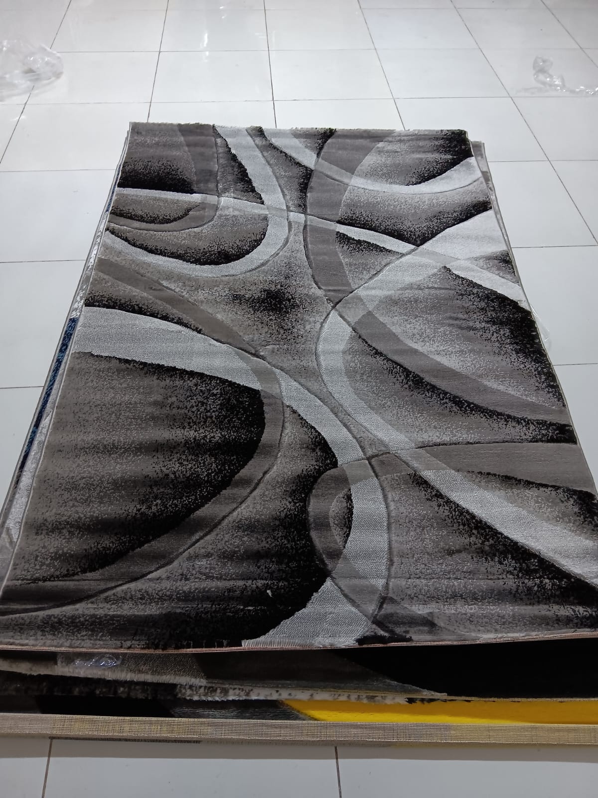 7 x 10 fts Quality luxurious Paris carpets
