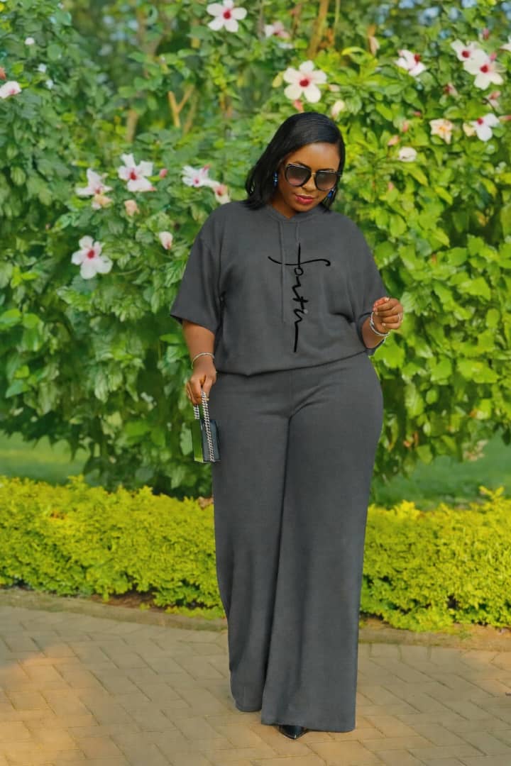 Restocked original New arrivals 🔥 🔥 🔥 
2pc suit