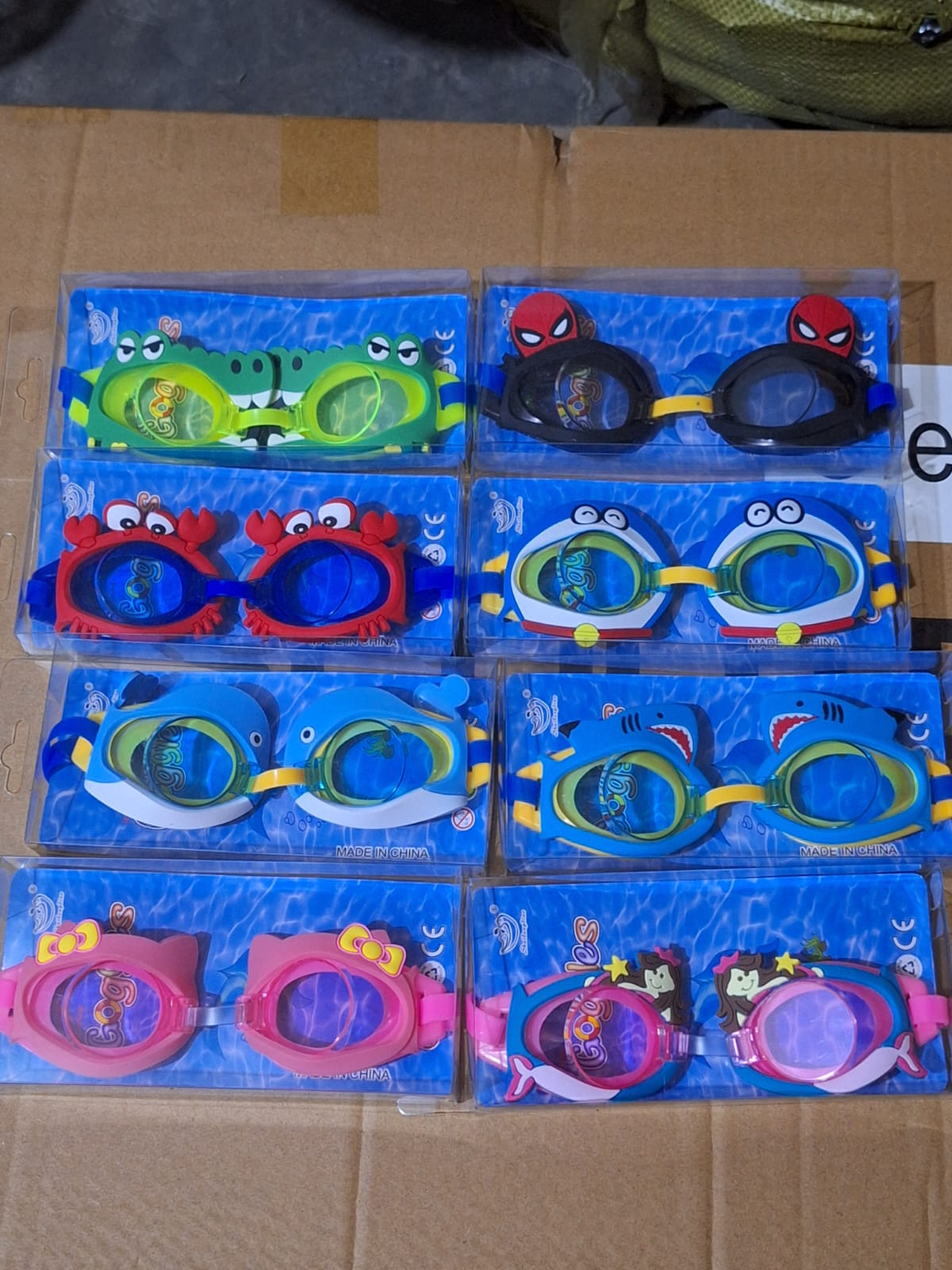 1pc Quality kids swimming googles available