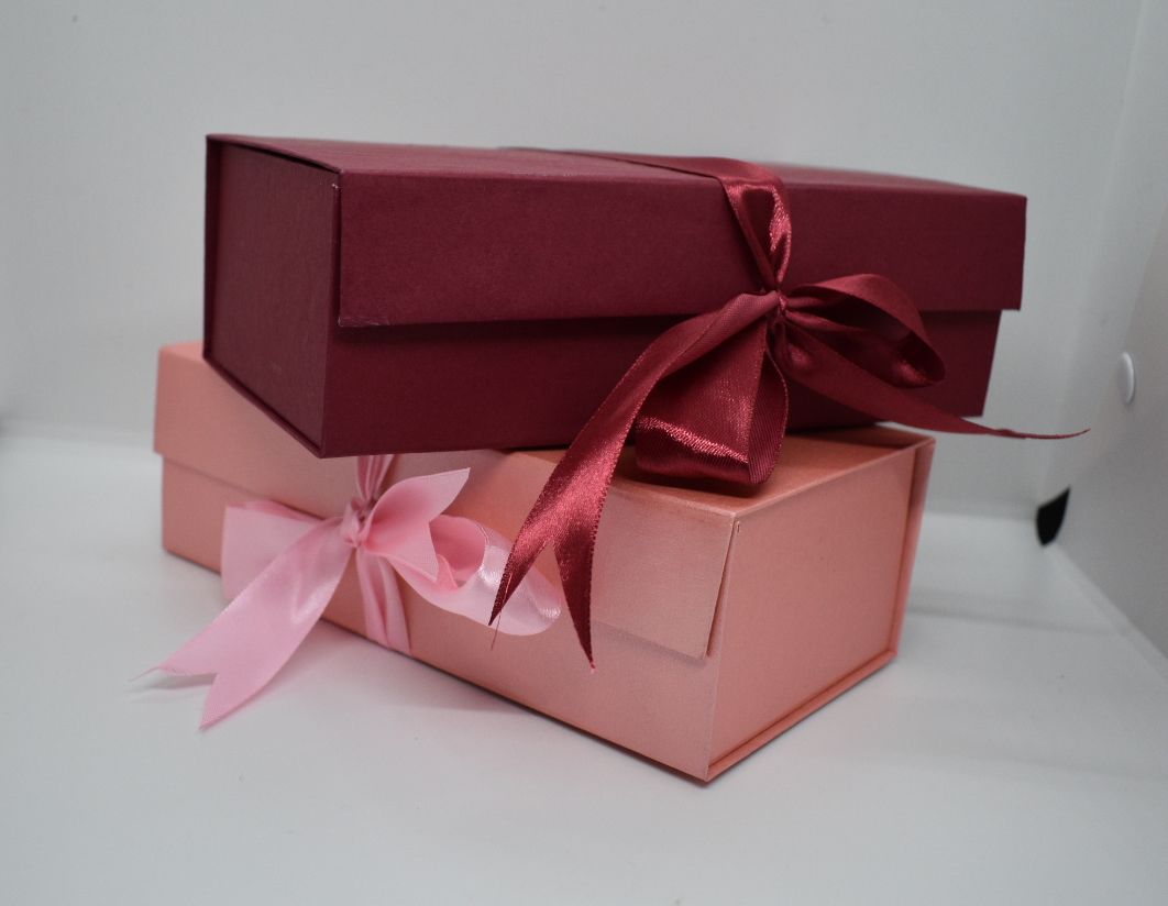 Multipurpose Foldable Gift Box with Ribbon – Elegant & Reusable (20CM x 10CM x 6CM)
