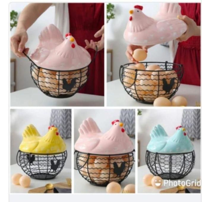 25 Eggs Metal Wire Mesh Egg Basket/ Egg Storage with a Stylish Ceramic Chicken Cover