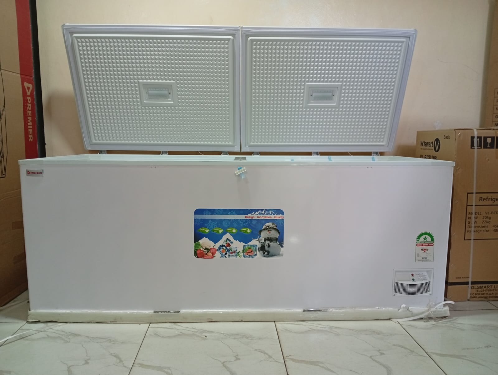 700 L CHEST FREEZER WITH A LARGER CAPACITY WITH FREE GIFTS (1COOLER BOX + JBS EXTENSION+FREEZER GUARD )