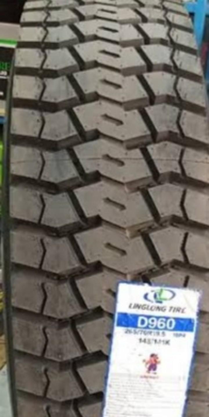 Car/Truck Tyres size 265 /70 R 19.5 18PR Linglong