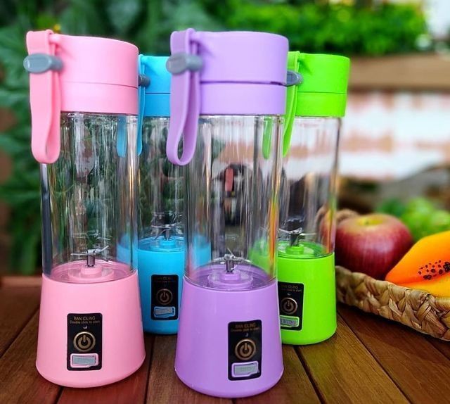 Multifunctional Kitchen Mini Rechargeable Portable Juicer blender high speed