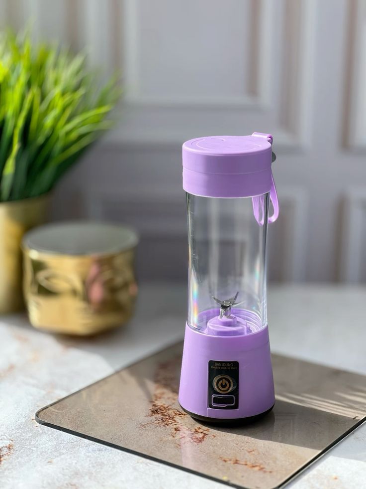 Multifunctional Kitchen Mini Rechargeable Portable Juicer blender high speed