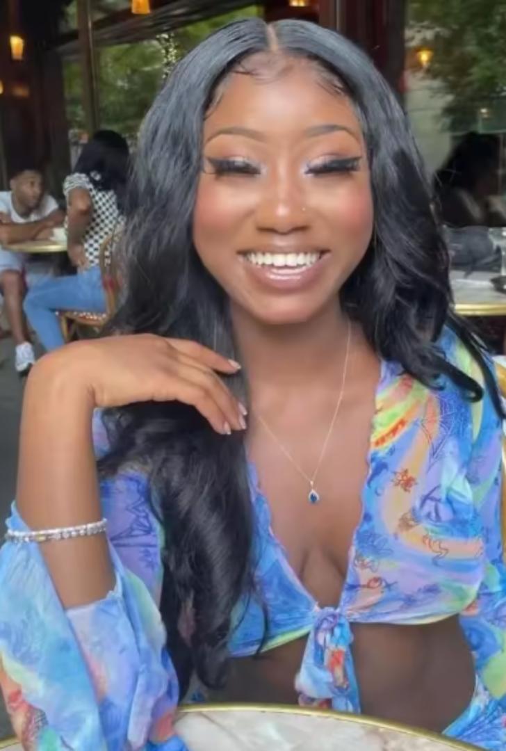 22 Inch Body Wave Lace Front Wigs  semi Human Hair 180 Density 13x4*2  Lace Frontal Wigs Pre Plucked Glueless  Wig with Baby Hair Body Wave wigs for Women Natural Black