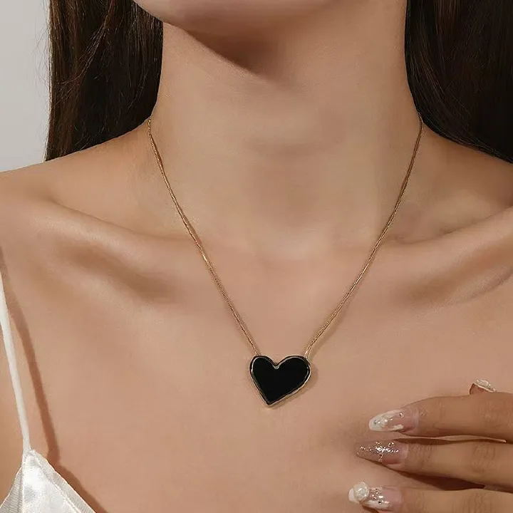 Heart shaped necklace, I love you pendant necklace, love necklace accessories, Valentine's Day gifts, fashion necklace accessories, women's gift necklace pendant, I love you pendant necklace, couple's