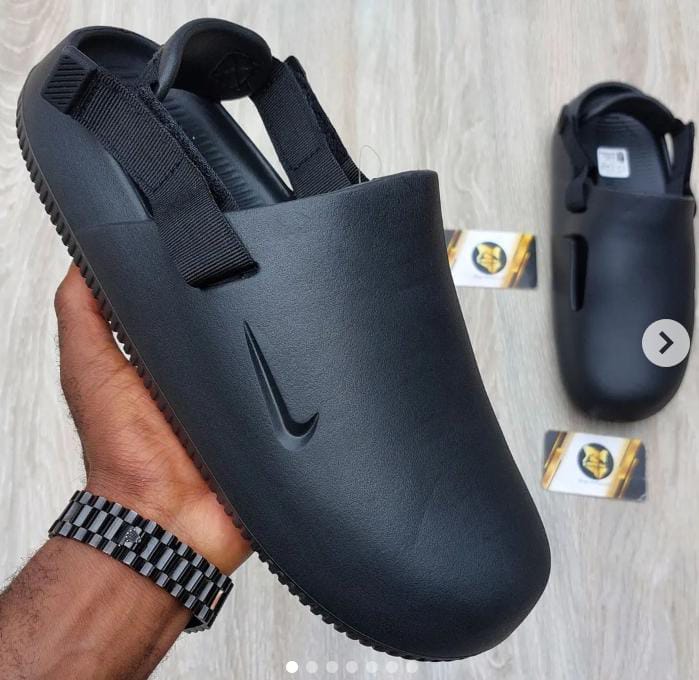 New Arrivals Crocs High Quality Design Long Lasting Sandals Calm Mules Men/Women Adjustable Shoes