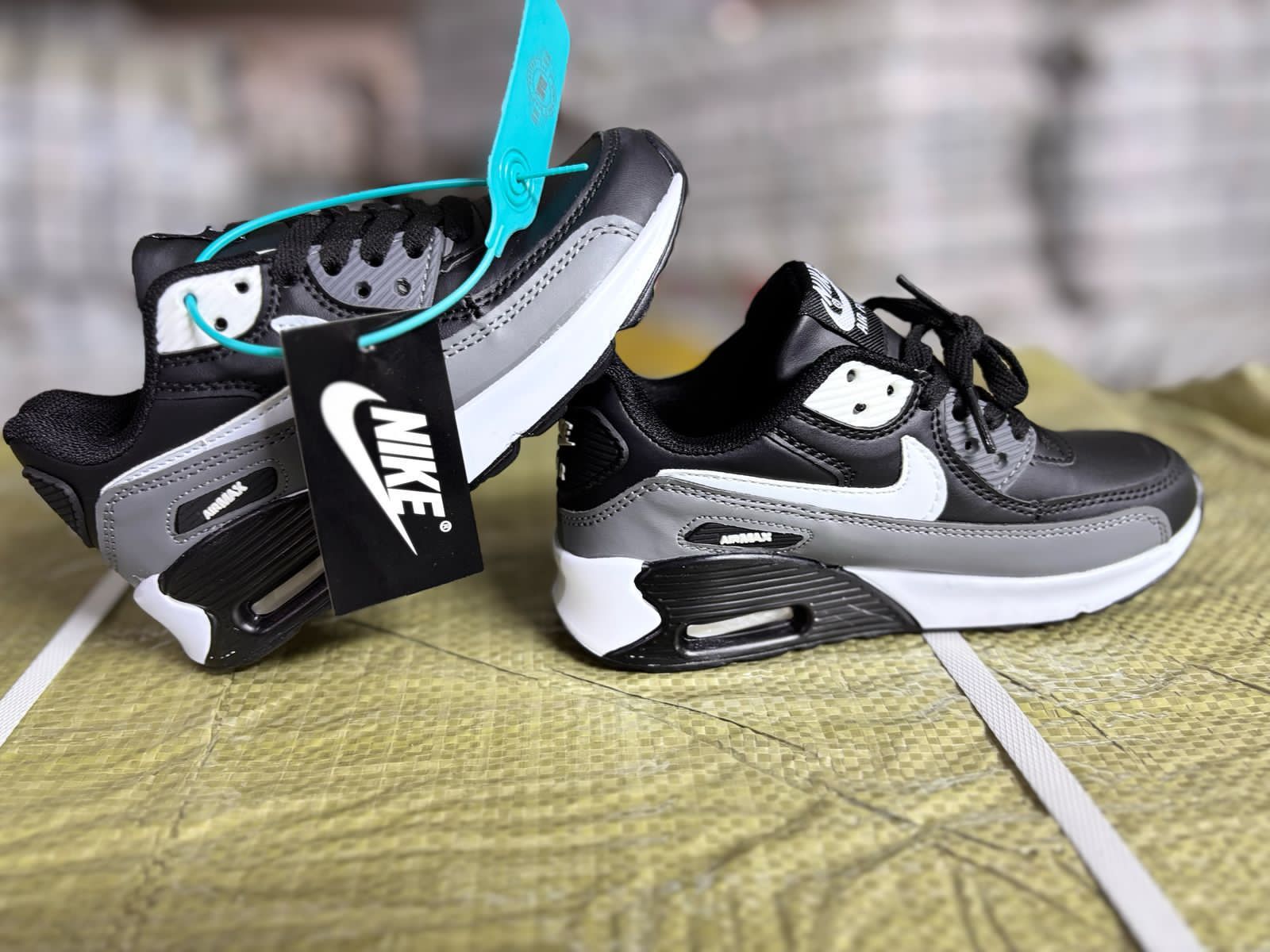 Air max High Top Cut Unisex Breathable Air max Men's, Women's, and Sports Sneakers Shoes
