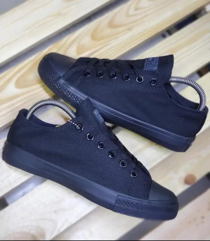 Latest High Quality Unisex Canvas Rubber shoes Non fade