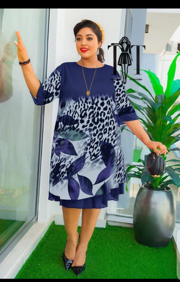 beautiful printed dress @2700 sizes 44 to 46