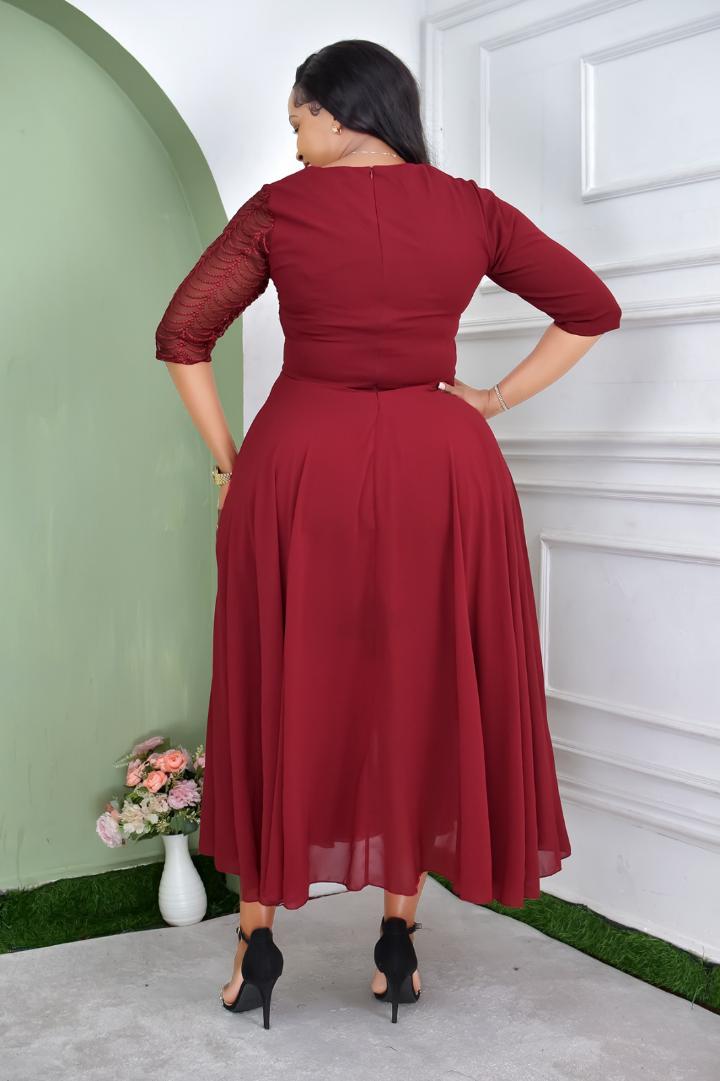 *New Arrivals🔥🔥🔥*
Long Beautiful Chiffon Dress 
Sizes 46-54 
*@3000 *
