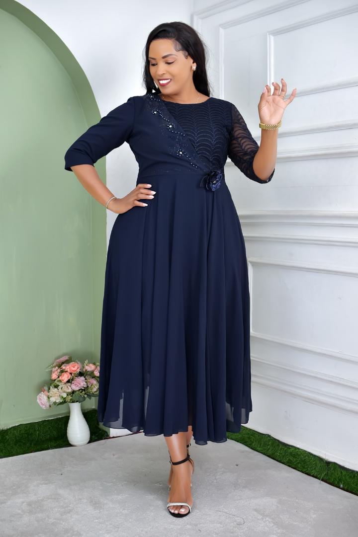 *New Arrivals🔥🔥🔥*
Long Beautiful Chiffon Dress 
Sizes 46-54 
*@3000 *