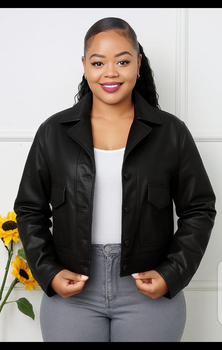 Quality original leather jackets
Sizes S-2xl.price 2800
This jacket fits( 40-48)
Size 10-14
