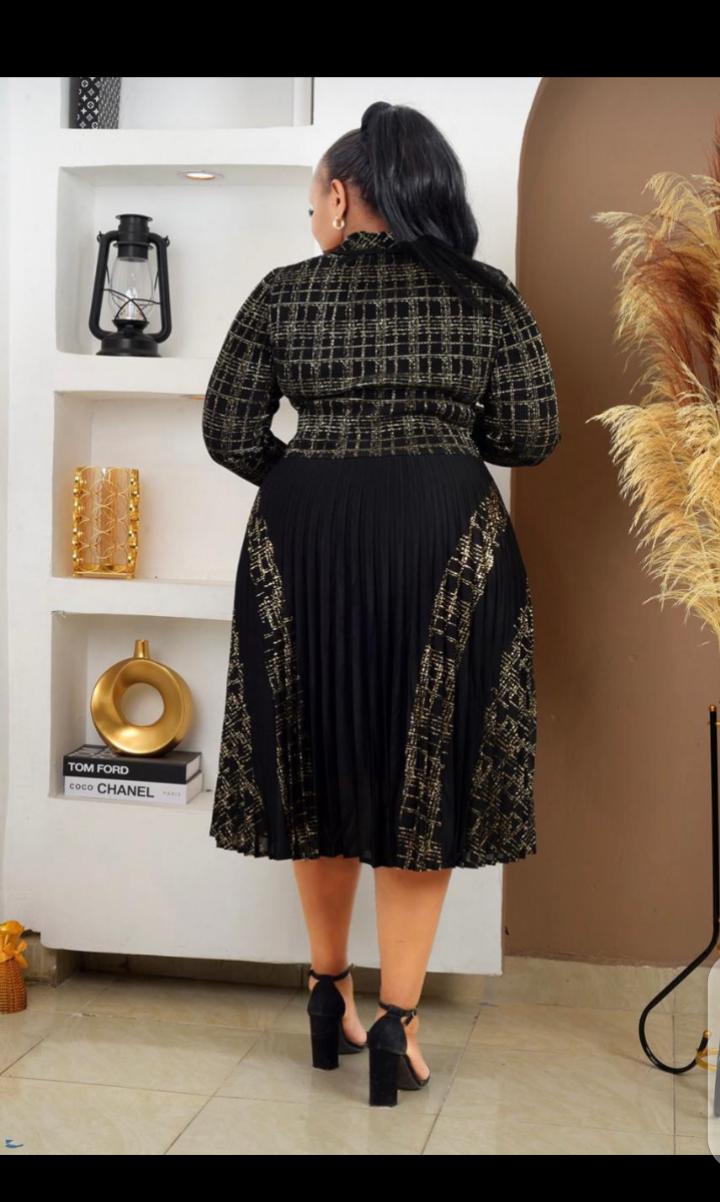 ‼️🔥 New arrivals‼️
Giving Rich auntie vibes🥰
Perfect for any event👌🏾
Elegant miyaki dress 
Free size; can fit 44-56
Price 3400