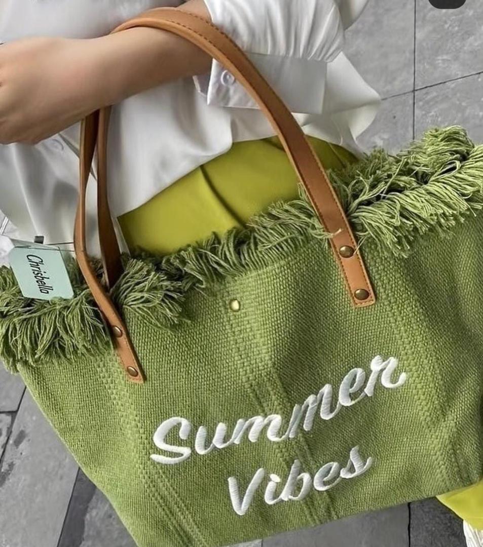 Letters Embroidery Canvas Summer Vibes Beach Bag

Casual Tote Bag