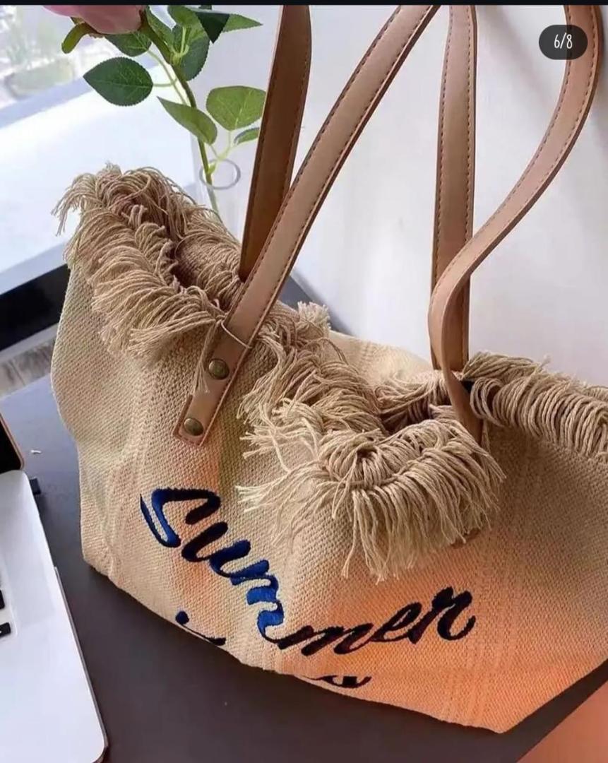 Letters Embroidery Canvas Summer Vibes Beach Bag

Casual Tote Bag