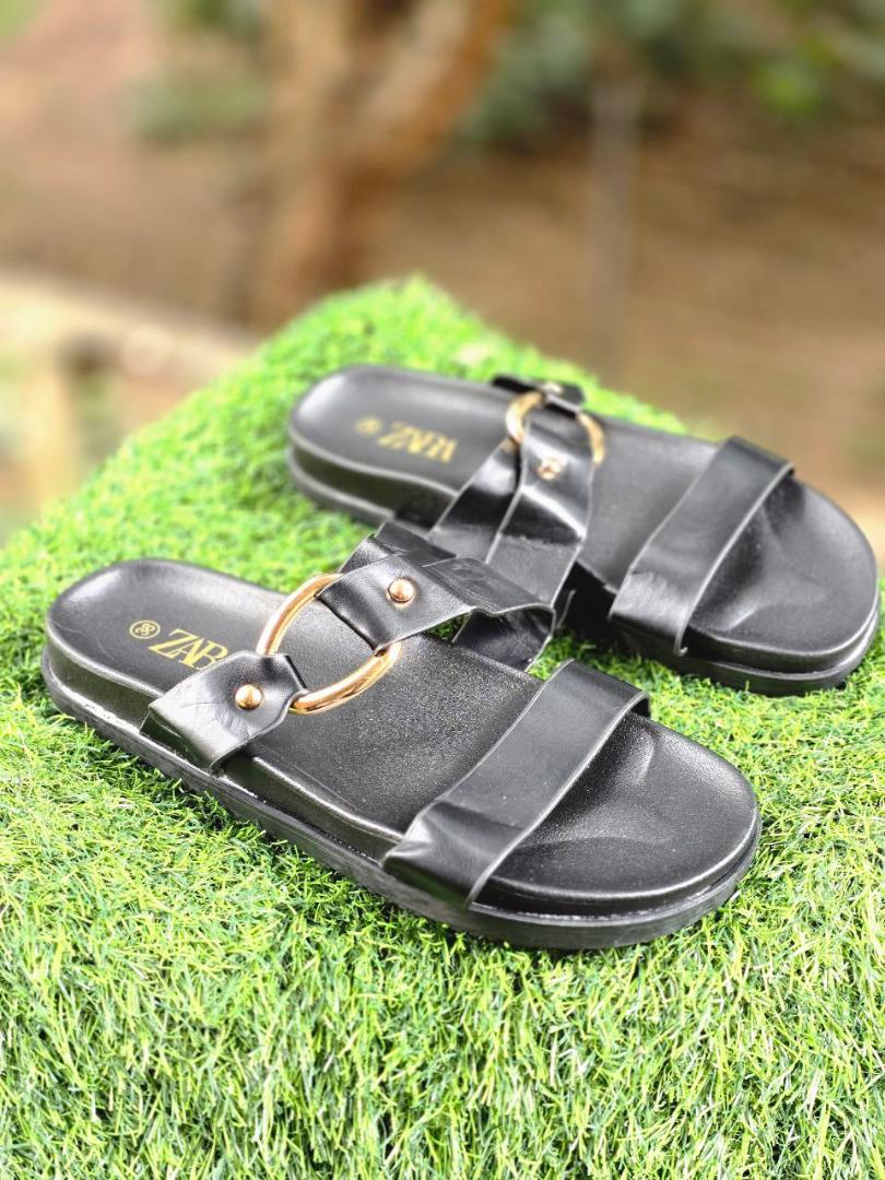 ZARA’s Must-Have Strappy Sandals!