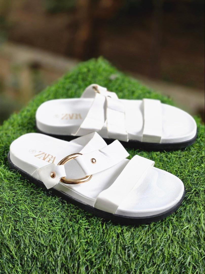 ZARA’s Must-Have Strappy Sandals!
