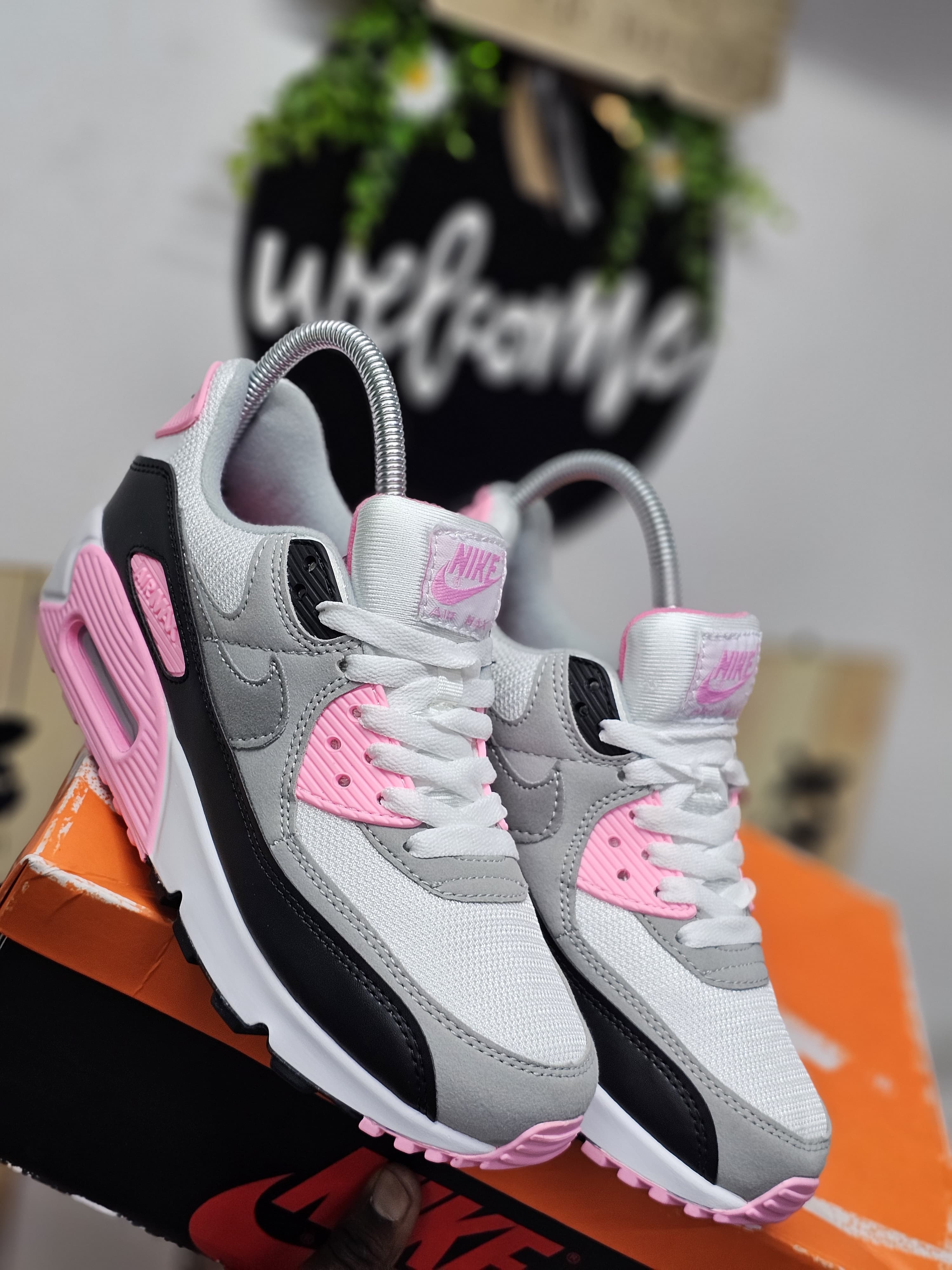 Black friday crazy offer on Pink Airmax 90 UNISEX Men's Shoes Sneakers