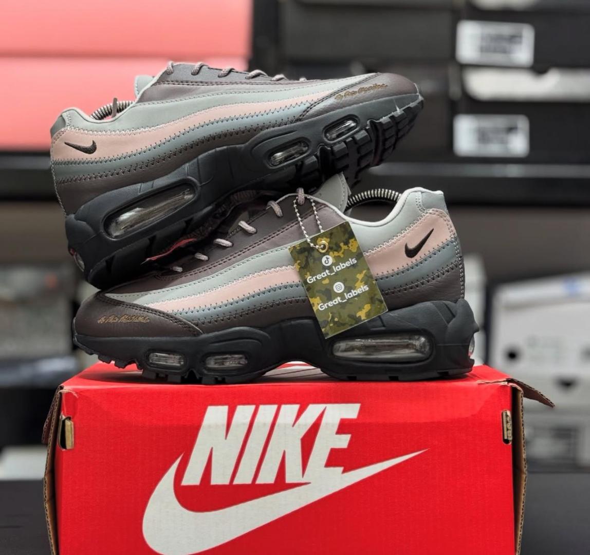 Air Max 95 A Maniere 🔥🔥

Men snearkers