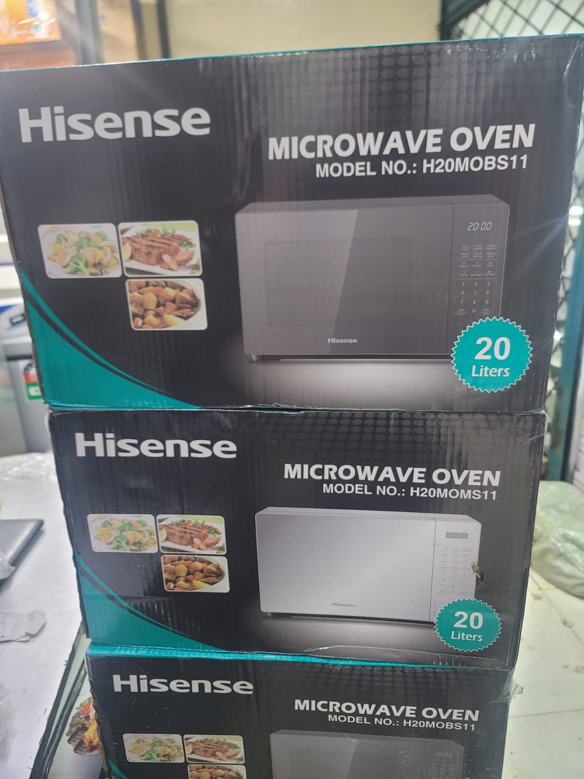 Black and silver hisense Digital Microwave20 Litres Hisense digital microwave with grill