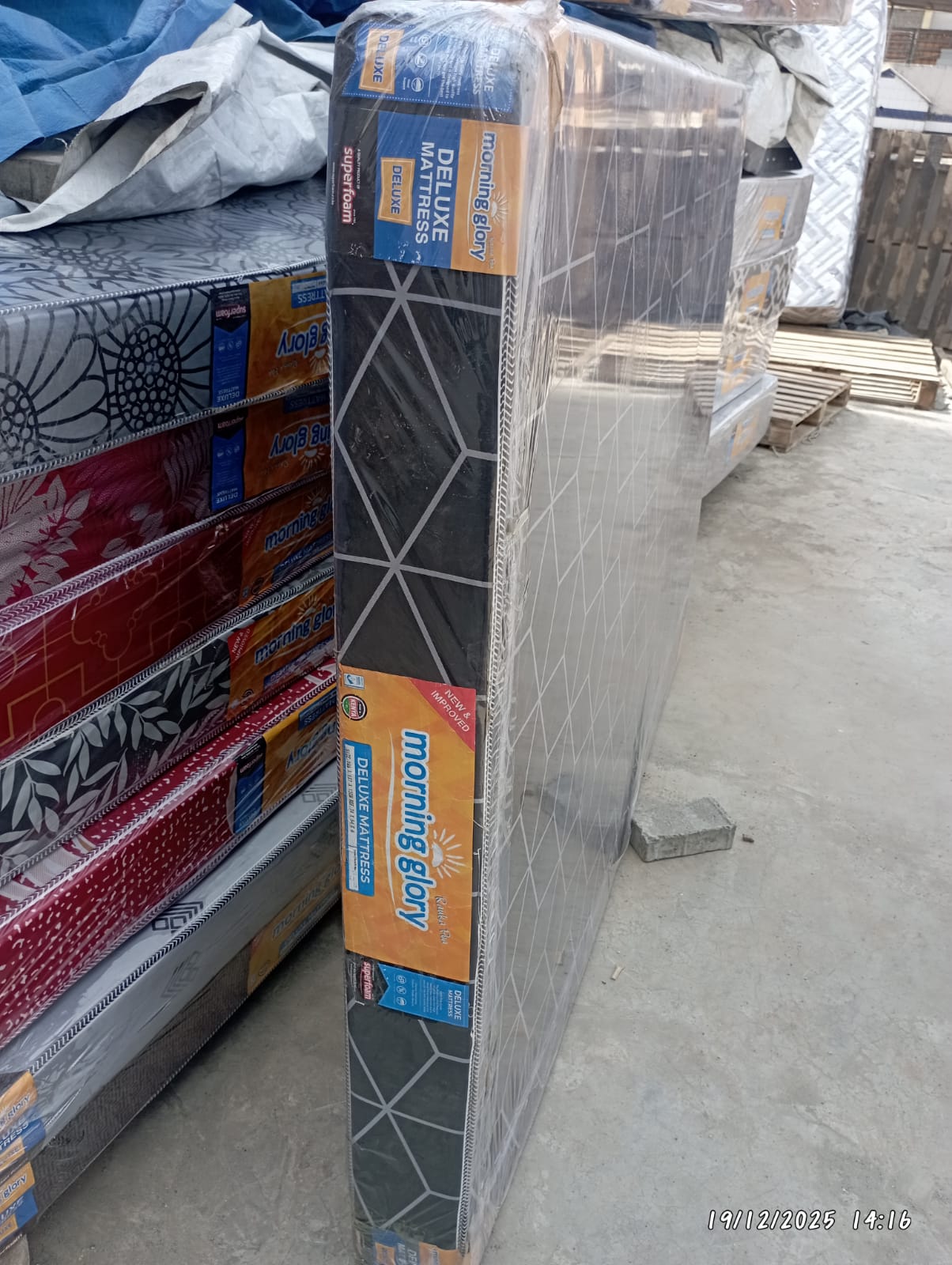 4.5*6*6 inch plain morning glory superfoam mattress