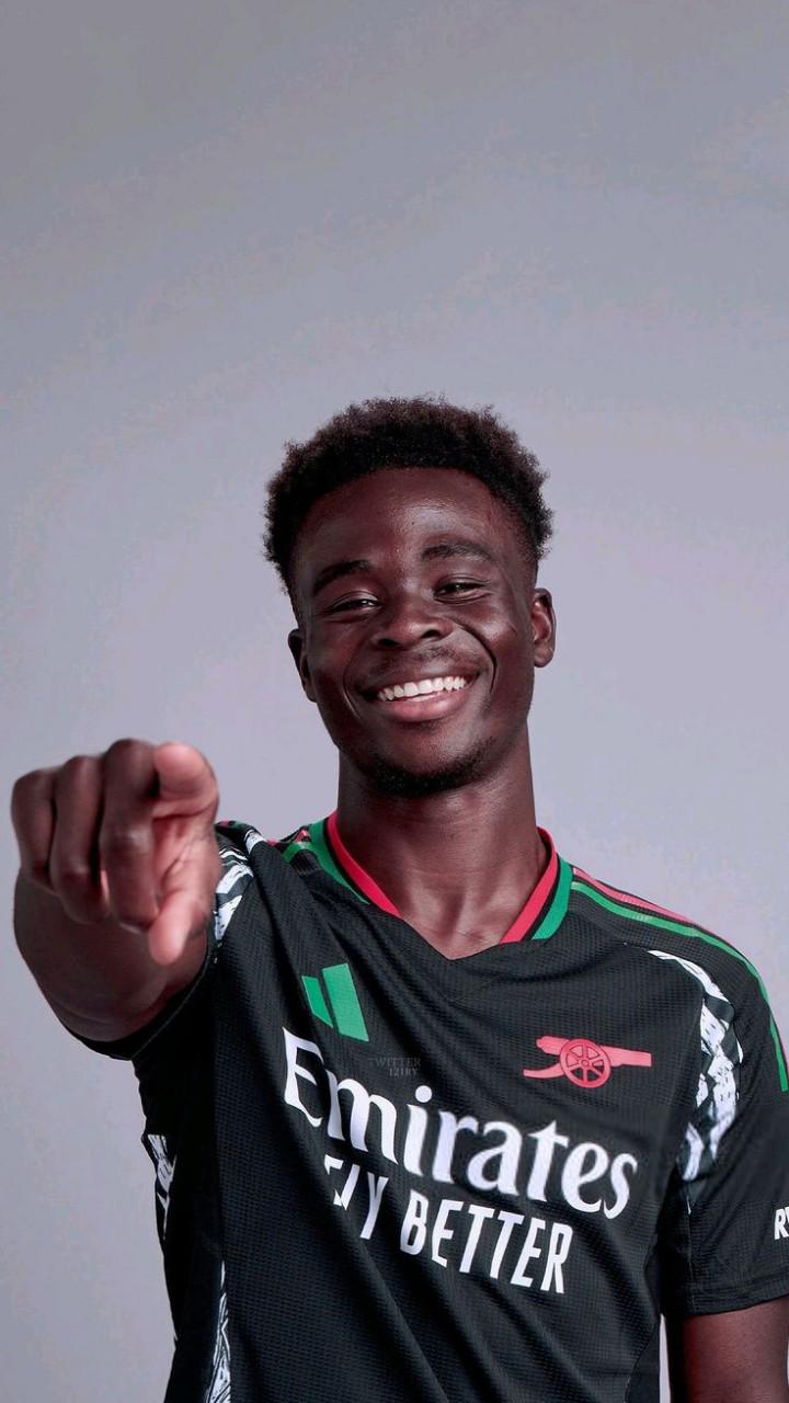 Custom/branded authentic/original bukayo saka home and away jersey/kit arsenal