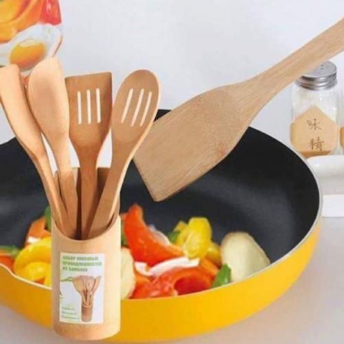 6pcs bamboo mwiko set made of bamboo 1 PC spaghetti server.1 PC soup ladle.1 PC slotted spoon .1 PC spoon .1 PC rice skimmer .1 PC slotted turner .1 PC stand