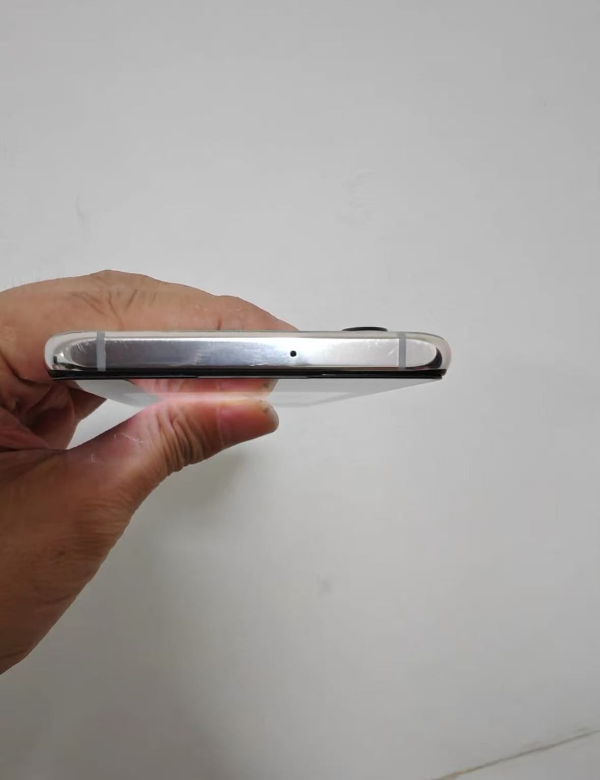 Refurbished Huawei P30 ELE-L29 128GB 6/8GB RAM Unlocked Smart phone - Boxed with Accessories All colors