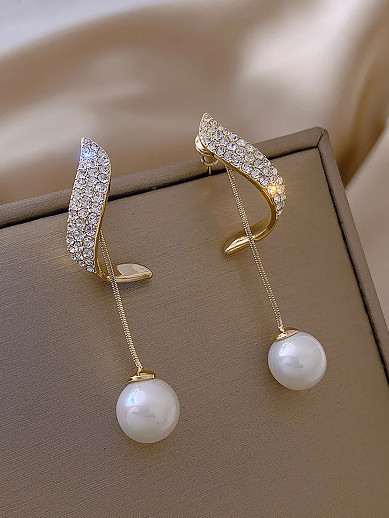 2 Pieces Of Women's Trendy And Elegant Pearl Tassel Earrings, Outdoor Travel, Carnival, Party, Holiday Dressing Gifts -4833
