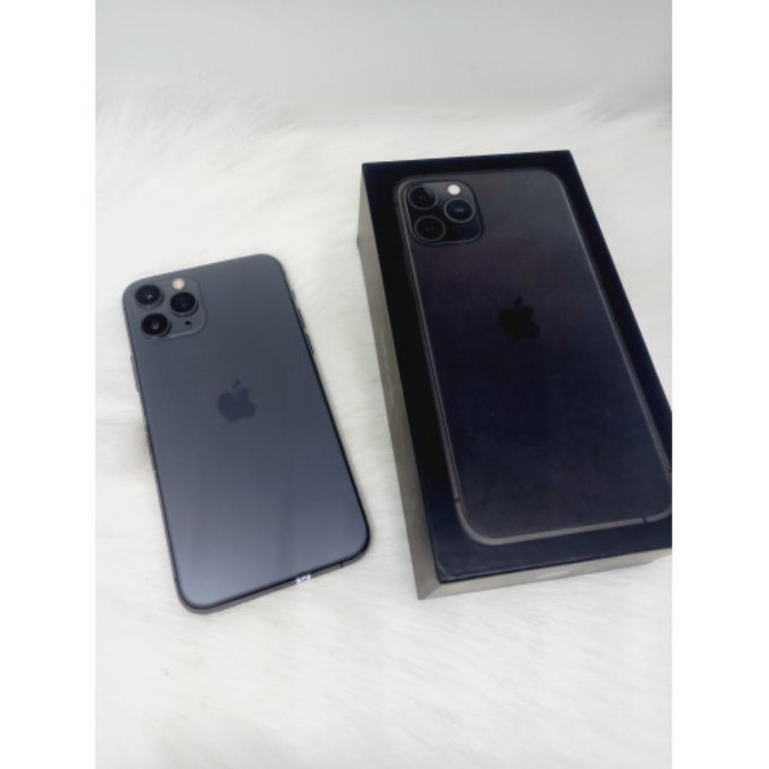 Brand New iPhone 11 Pro Max  512GB Ultimate Performance, Triple Camera, 6.5-inch Display, and A13 Bionic Triple-Camera System with Night Mode, and 4K Video, All-Day Battery Life, and Water Resi