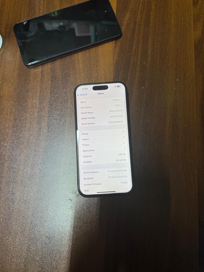 iPhone 15 Pro 1TB Dual SIM with Replaced Screen – Unmatched Storage, Advanced A17 Pro Performance, Dual SIM Flexibility, and Premium Titanium Design