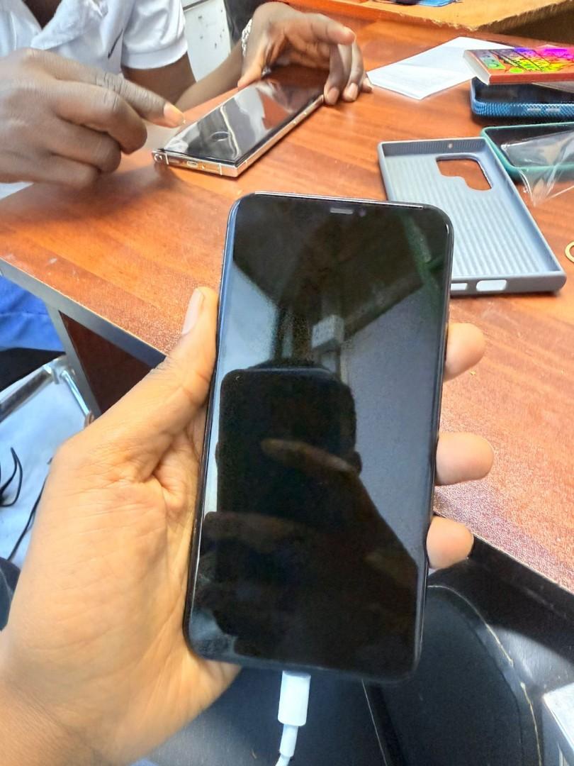 Apple iPhone 11 Pro max  512/256G + 4GB Smartphone Face ID Unlock 6.5 Inch+4G Refurbished Phone