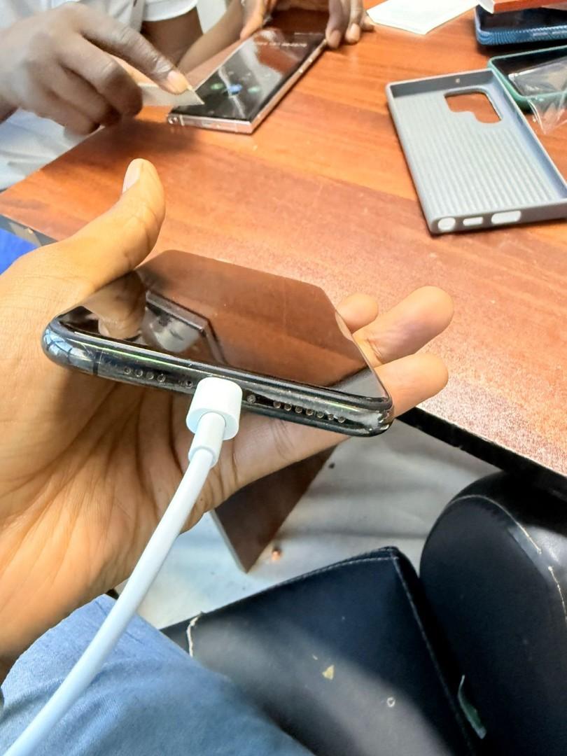 Apple iPhone 11 Pro max  512/256G + 4GB Smartphone Face ID Unlock 6.5 Inch+4G Refurbished Phone