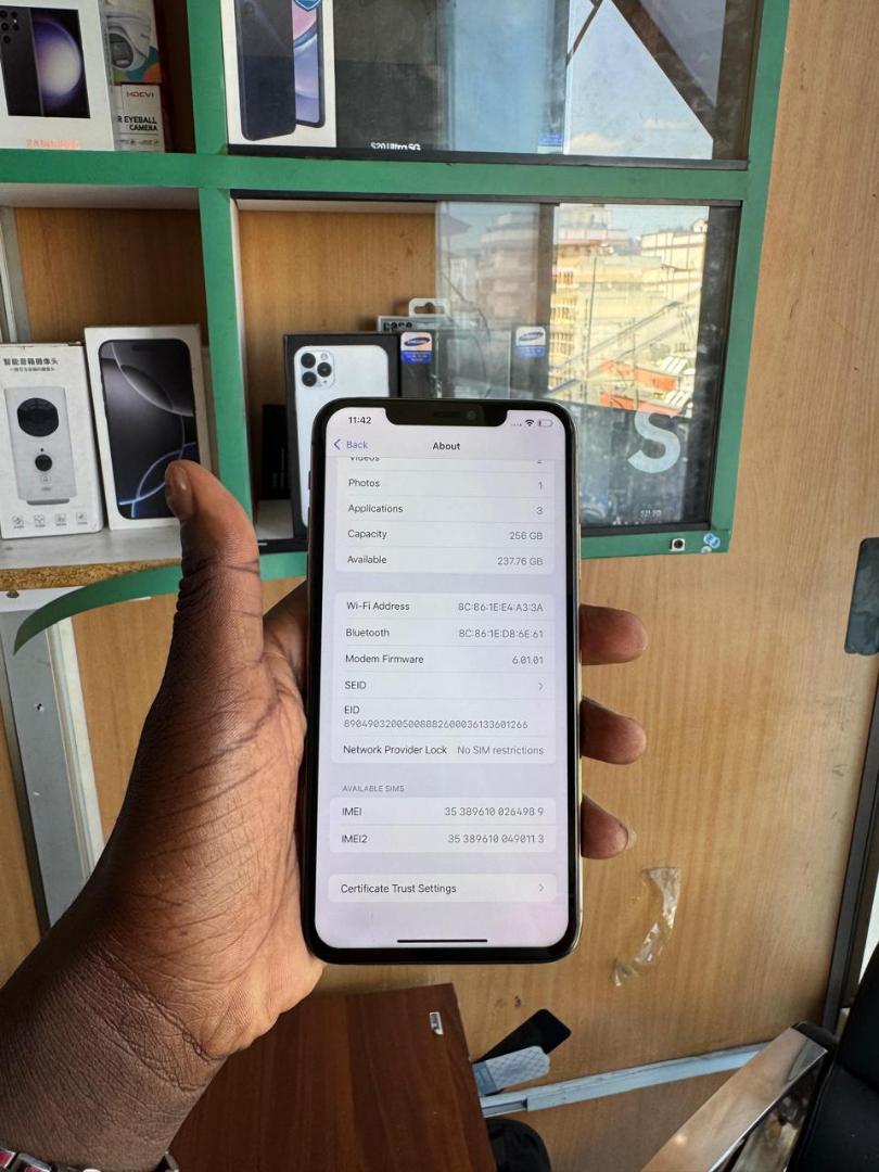 Apple iPhone 11 Pro max  512/256G + 4GB Smartphone Face ID Unlock 6.5 Inch+4G Refurbished Phone