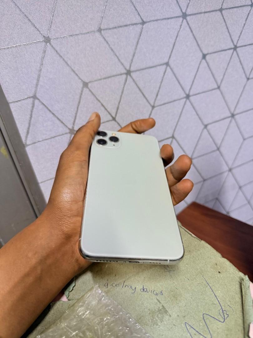 Refurbished Apple iPhone 11 Pro Max Smartphone 4+256GB – 6.5" OLED Display, Face ID, 4G, Single SIM