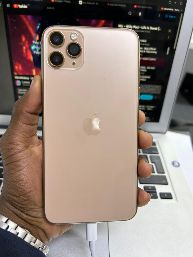 Refurbished iPhone 11 Pro Max 256GB – Original | Unlocked | Face ID OK | Best Price in Kenya
