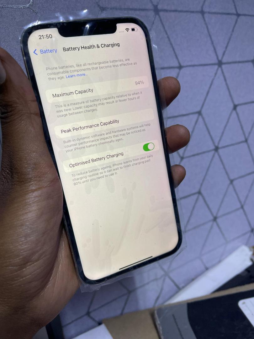 New iPhone Apple 12 PRO MAX smartphone 6+256G with face unlock, 6.7 inches, supports 2G/3G/4G/5G  network dual Simcard.Gold