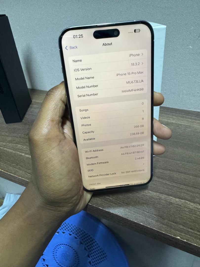 Refurbished Apple iPhone 15 Pro Max 256gb All original battery health 100% 8GB + 256GB A17 Pro Bionic chip