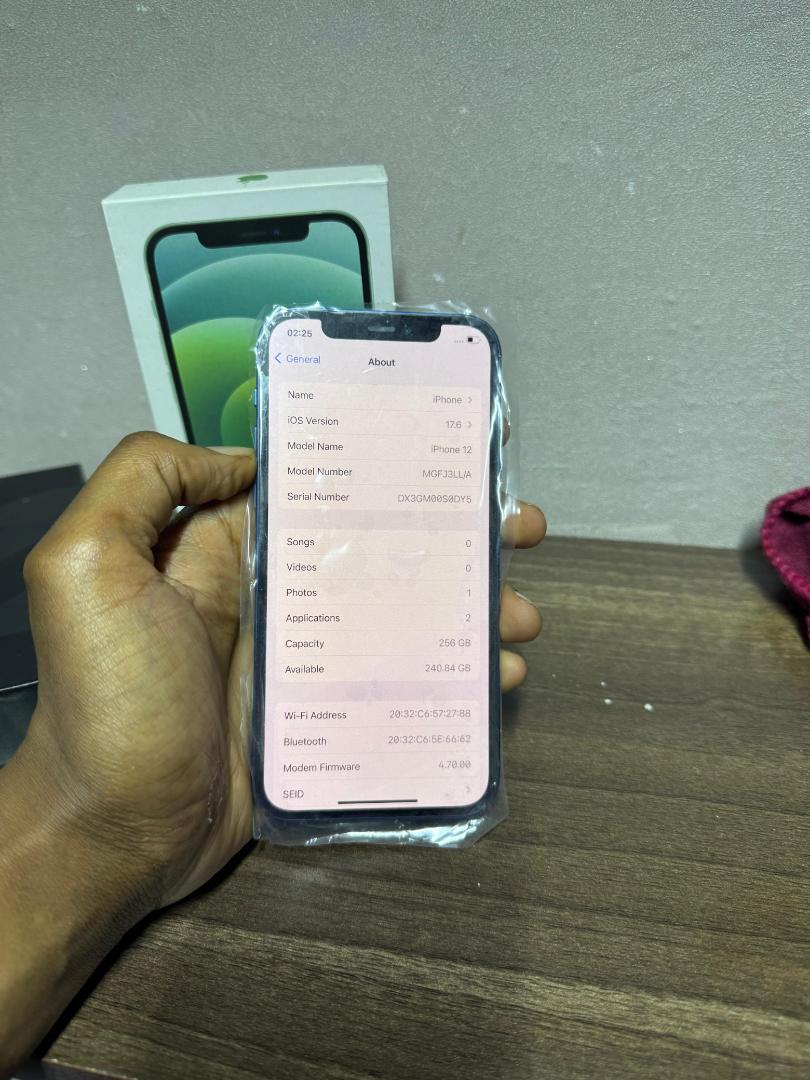 Apple iphone 12 256gb  All original Face ID perfect 6Gb ram smartphone 5G connectivity Apple  ios 18 6.1 inchs