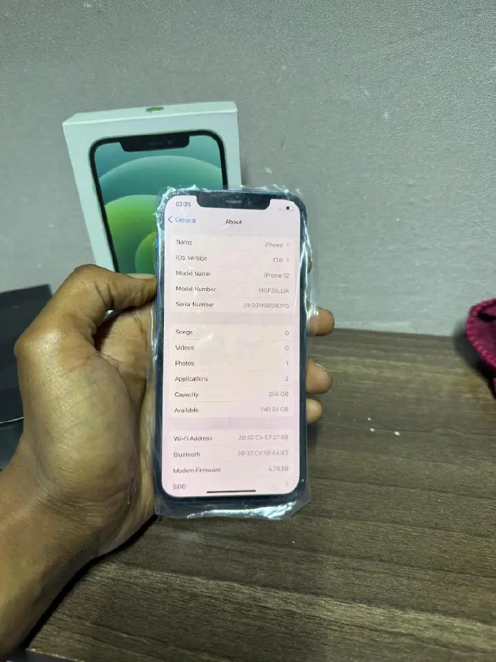 Apple iphone 12 256gb  All original Face ID perfect 6Gb ram smartphone 5G connectivity Apple  ios 18 6.1 inchs