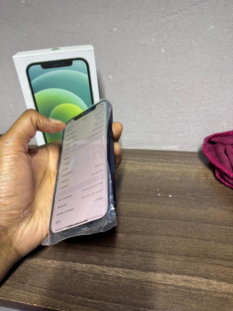 Apple iphone 12 256gb  All original Face ID perfect 6Gb ram smartphone 5G connectivity Apple  ios 18 6.1 inchs